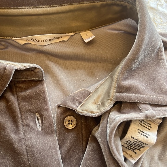 VELOUR BUTTON DOWN TUNIC - Picture 6 of 6